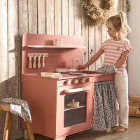 cuisinette equipee avec rideau en bois fsc