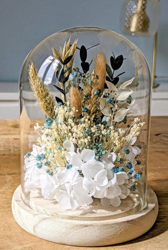 cloche de fleurs sechees blanche clemence